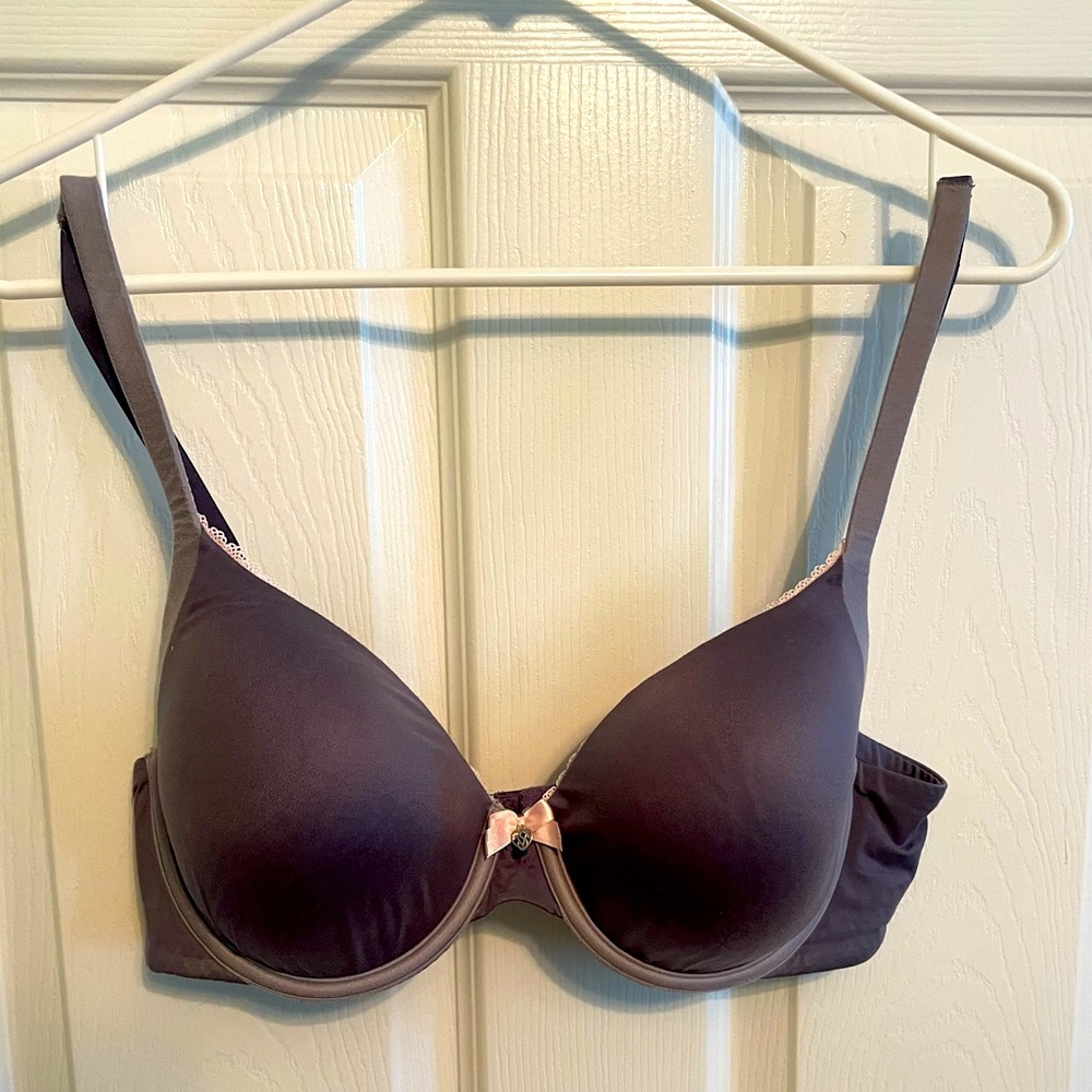 Victoria’s Secret bra